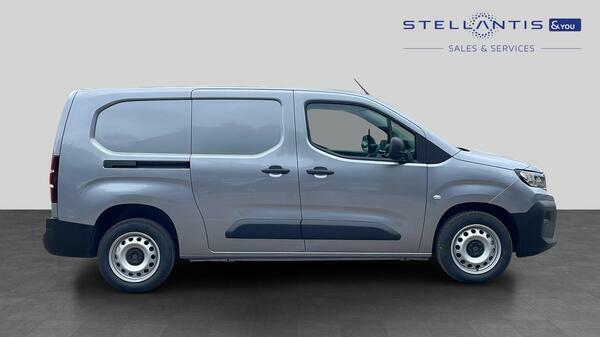 Peugeot Partner 1.5 Bluehdi 850 Professional Long Crew Van Double LS26ZGC  #2