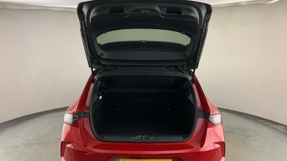 Vauxhall Astra 54Kwh Ultimate Hatchback 156 Ps GD24JXF #5