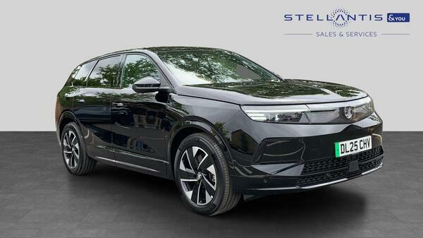 Vauxhall Grandland 73Kwh Gs Suv 213 Ps 