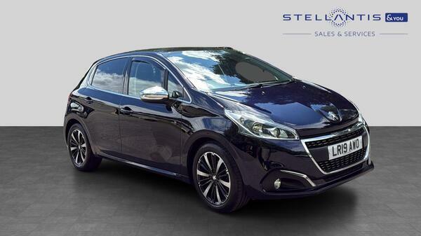 Peugeot 208 1.2 Puretech Tech Edition Hatchback Man Blue