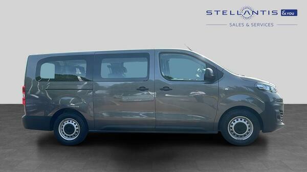Vauxhall Vivaro 50Kwh Combi Mpv Lwb 9 Seat, 11K  #2