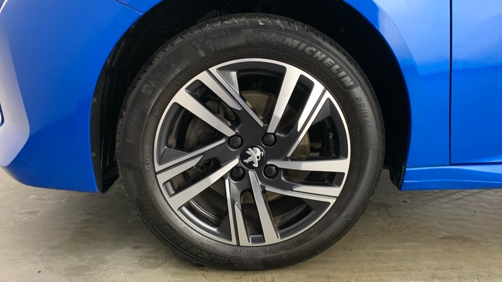 Peugeot 208 1.2 Puretech Allure Premium Hatchback BK72AWZ  #6