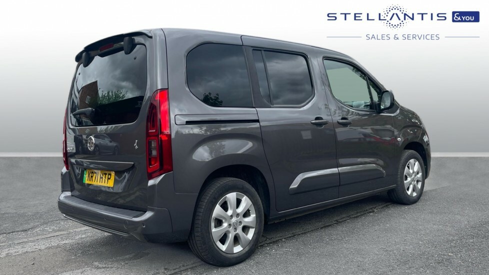 Vauxhall Combo-e Life 50Kwh Se Mpv 7 Seat, 7.4Kw Char #3