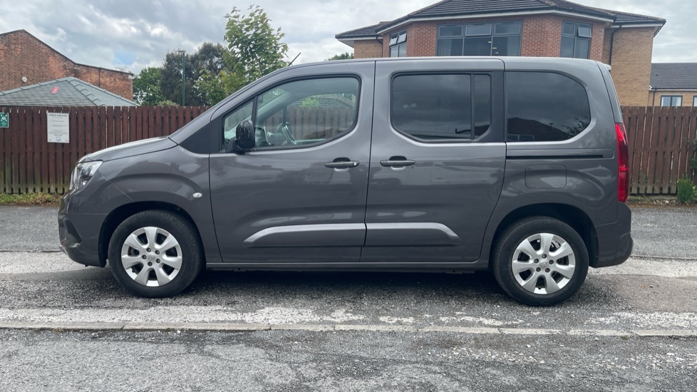 Vauxhall Combo-e Life 50Kwh Se Mpv 7 Seat, 7.4Kw Char #6