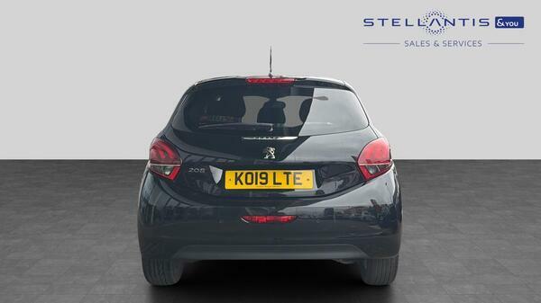 Peugeot 208 1.2 Puretech Signature Hatchback KO19LTE  #4