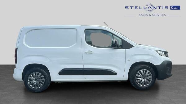 Peugeot E-Partner 800 52Kwh Asphalt Standard Panel Van  #2