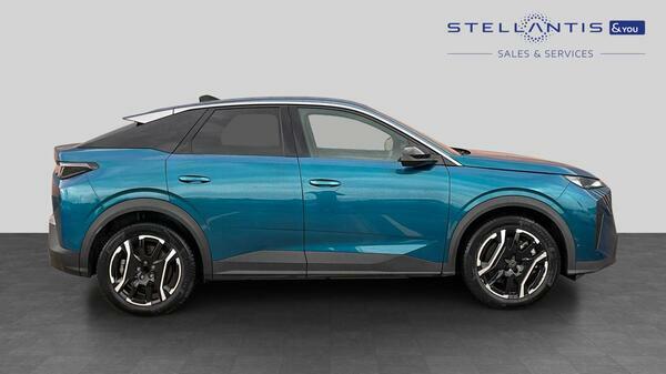 Peugeot 3008 73Kwh Allure Suv 210 Ps GD74TLO  #2
