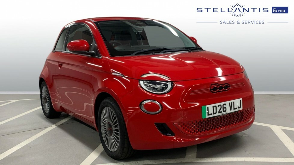 Fiat 500E 42Kwh Giorgio Armani Blue #1