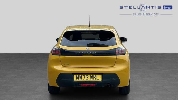 Peugeot 208 1.2 Puretech Active Premium Hatchback MW73WKL  #4