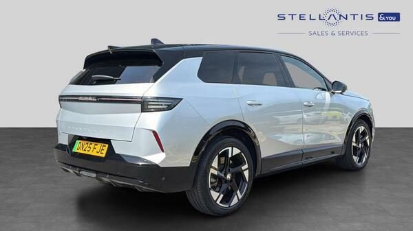 Vauxhall Grandland 73Kwh Ultimate Suv 213 Ps DN25FJE  #3