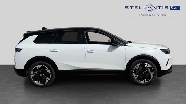 Vauxhall Grandland 73Kwh Ultimate Suv 213 Ps DN25FBA  #2