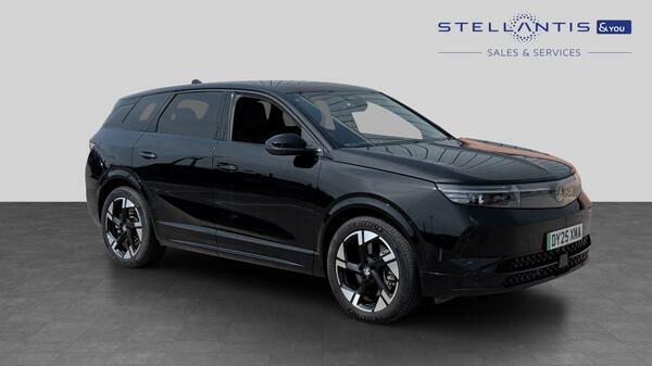 Vauxhall Grandland 73Kwh Ultimate Suv 213 Ps 
