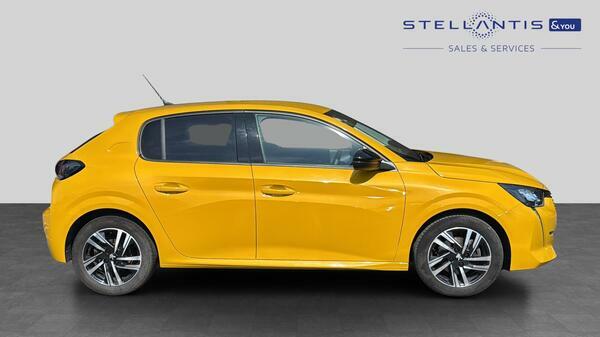Peugeot 208 1.2 Puretech Allure Premium Hatchback M YT22MWG  #2