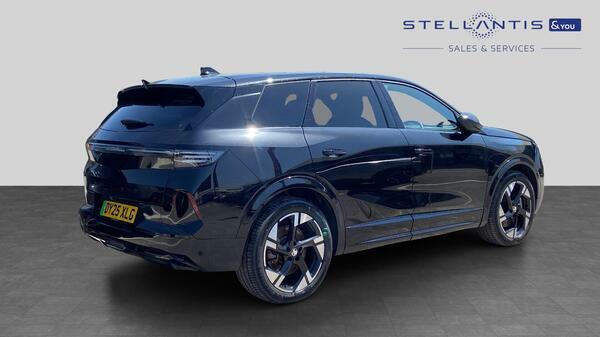 Vauxhall Grandland 73Kwh Ultimate Suv 213 Ps DY25XLG  #3