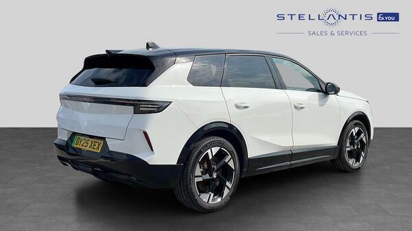 Vauxhall Grandland 73Kwh Ultimate Suv 213 Ps DY25XEX  #3