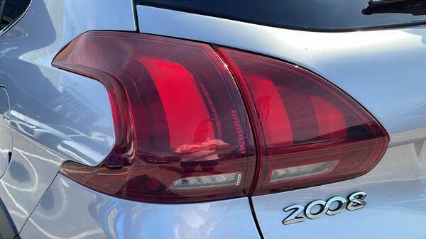 Peugeot 2008 1.2 Puretech Gpf Allure Suv Euro PE19JXG #5