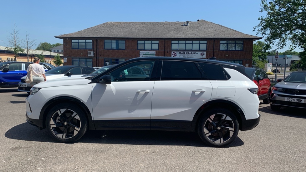 Vauxhall Grandland 73Kwh Ultimate Suv 213 Ps DN25FAM  #6