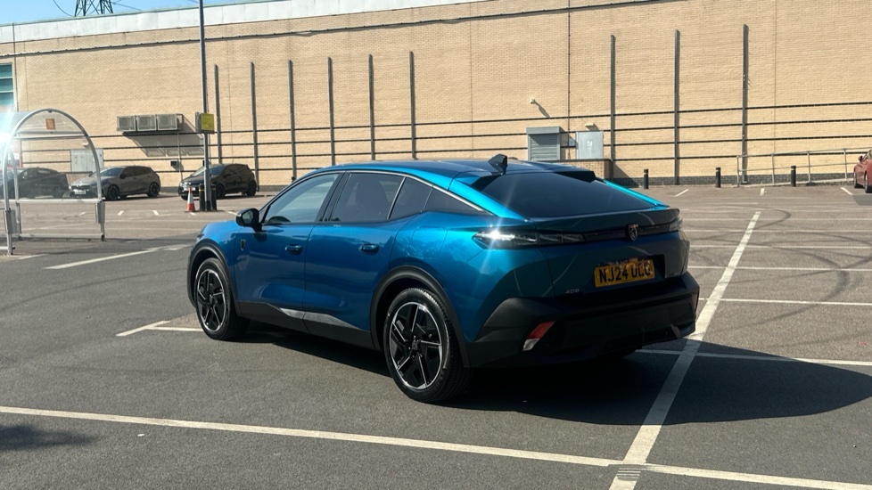 Peugeot 408 1.6 12.4Kwh Gt Fastback Plug-in Hybrid #5