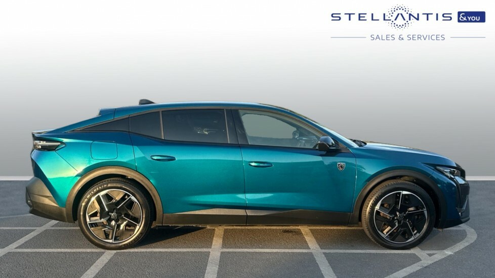 Peugeot 408 1.6 12.4Kwh Gt Fastback Plug-in Hybrid #2