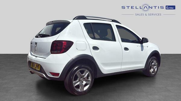 Dacia Sandero Stepway 0.9 Tce Essential Hatchback Euro BD18JHO #3