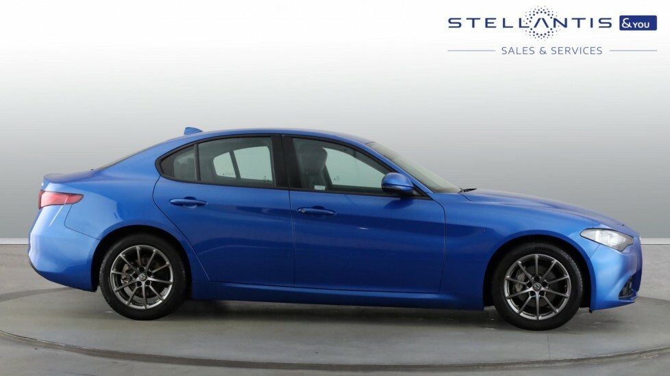 Alfa Romeo Giulia 2.2 Td Super Saloon Euro 6 Ss RX70KHM Blue #4
