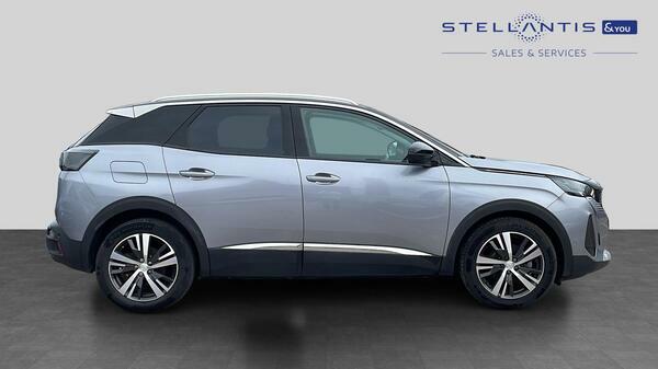 Peugeot 3008 1.5 Bluehdi Allure Premium Suv E LS22HFL  #2