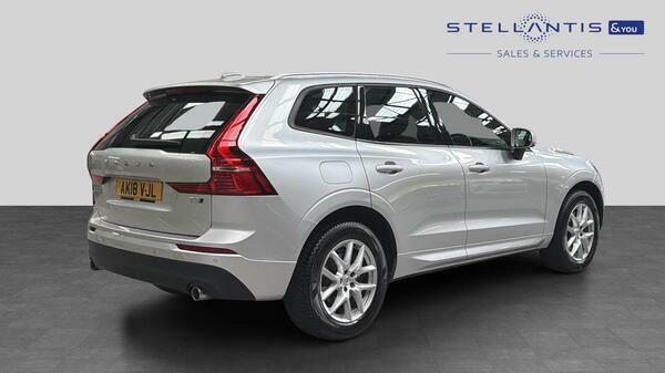 Volvo XC60 2.0 T5 Momentum Suv Awd Euro 6 S AK18VJL #3
