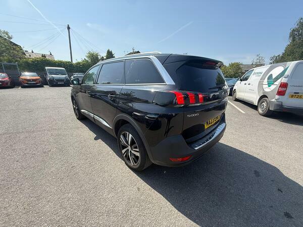 Peugeot 5008 1.2 Puretech Allure Premium Suv Manua  #4