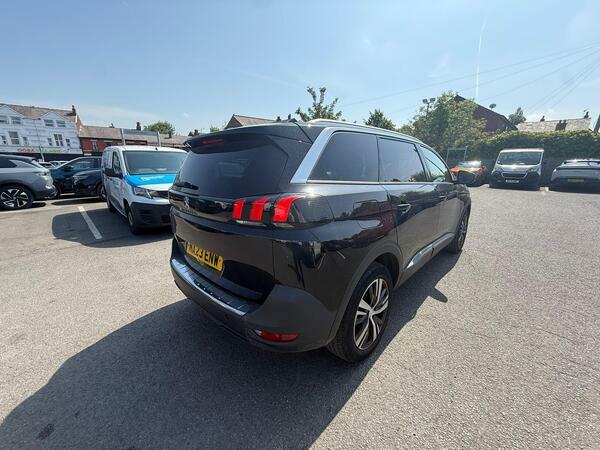 Peugeot 5008 1.2 Puretech Allure Premium Suv Manua  #3