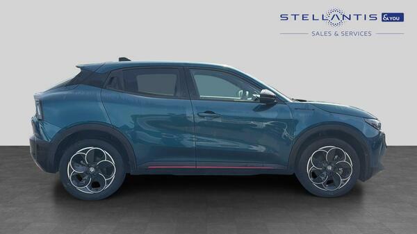 Alfa Romeo Junior 54Kwh Elettrica Speciale Suv 15 HN74MSU  #2