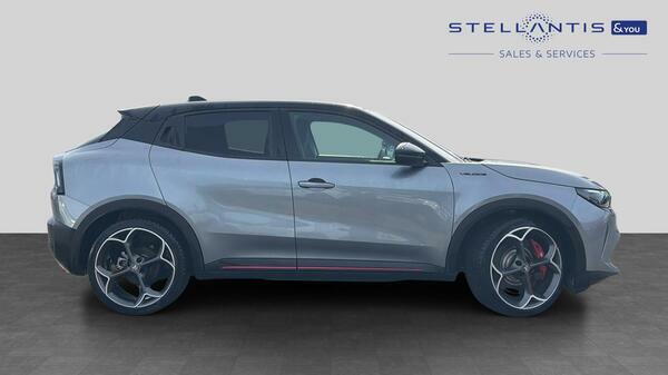 Alfa Romeo Junior 54Kwh Elettrica Veloce Suv 280  #2