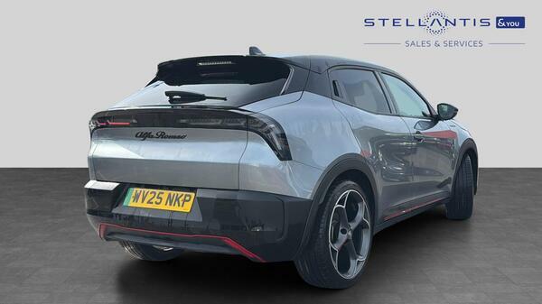 Alfa Romeo Junior 54Kwh Elettrica Veloce Suv 280  #3