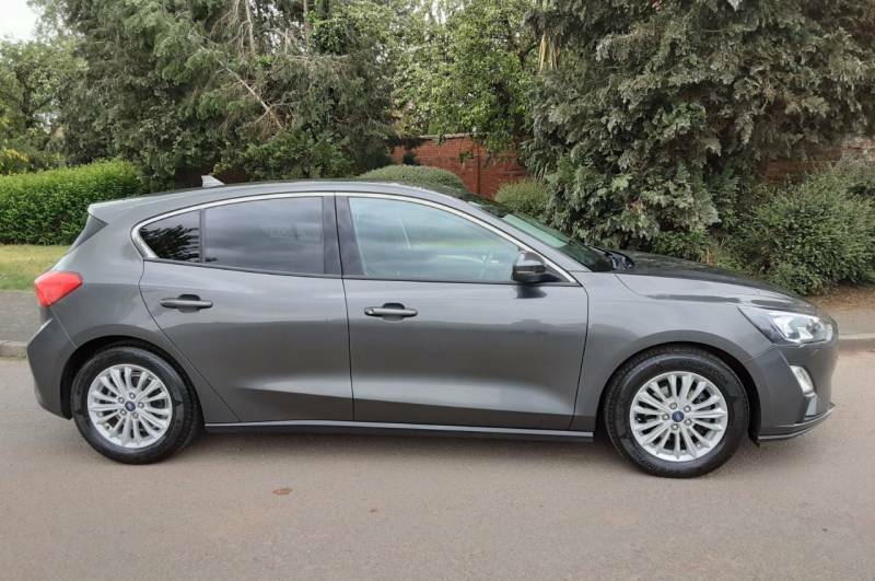 Ford Focus 1.0 Ecoboost 125 Titanium - 2019 69 BJ69BPO Grey #3