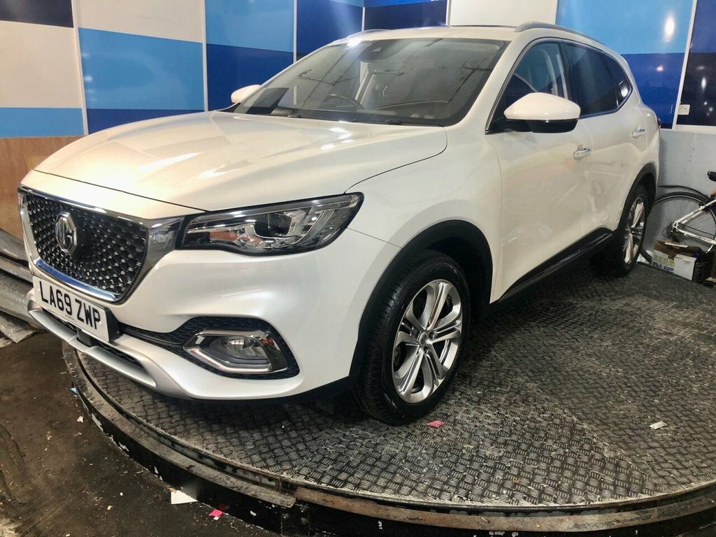 MG HS 1.5L Exclusive White