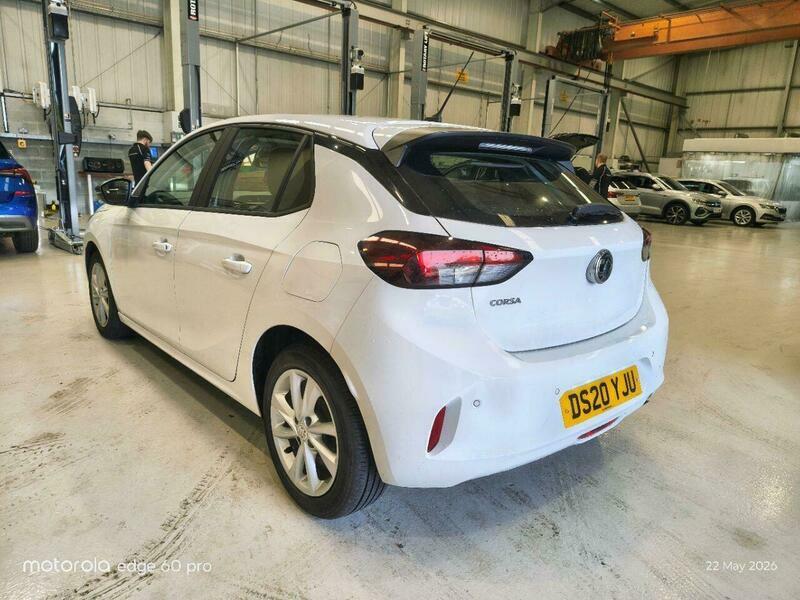 Vauxhall Corsa 1.2 Se Premium Euro DS20YJU White #5