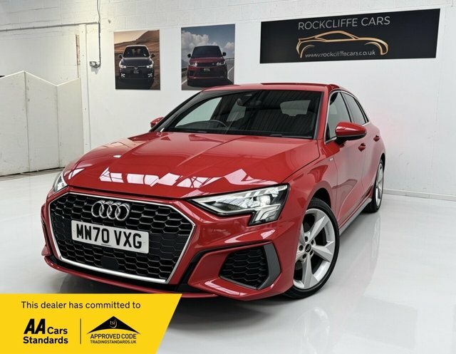 Audi A3 Tfsi 35 S Line Red