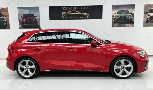 Audi A3 Tfsi 35 S Line MW70VXG Red #2