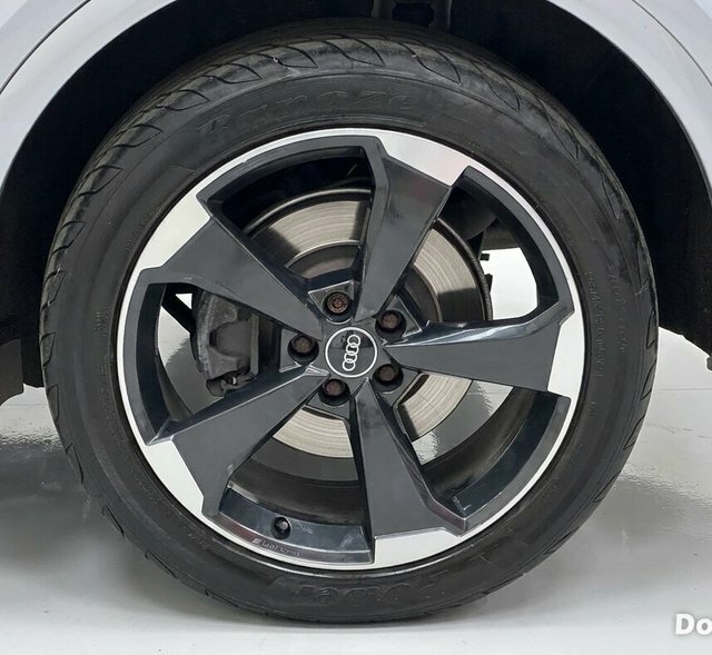 Audi Q5 Tdi 40 Black Edition YF69RAX Silver #6