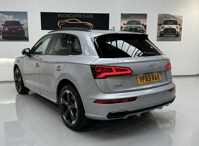 Audi Q5 Tdi 40 Black Edition YF69RAX Silver #4