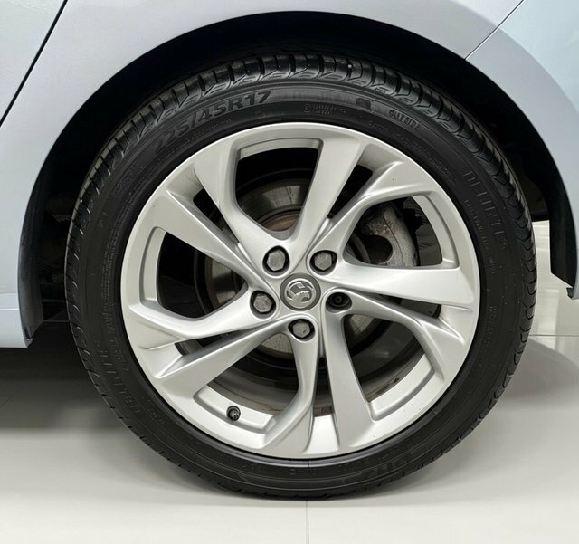 Vauxhall Astra Turbo Sri Hatchback DP17YLC Silver #6
