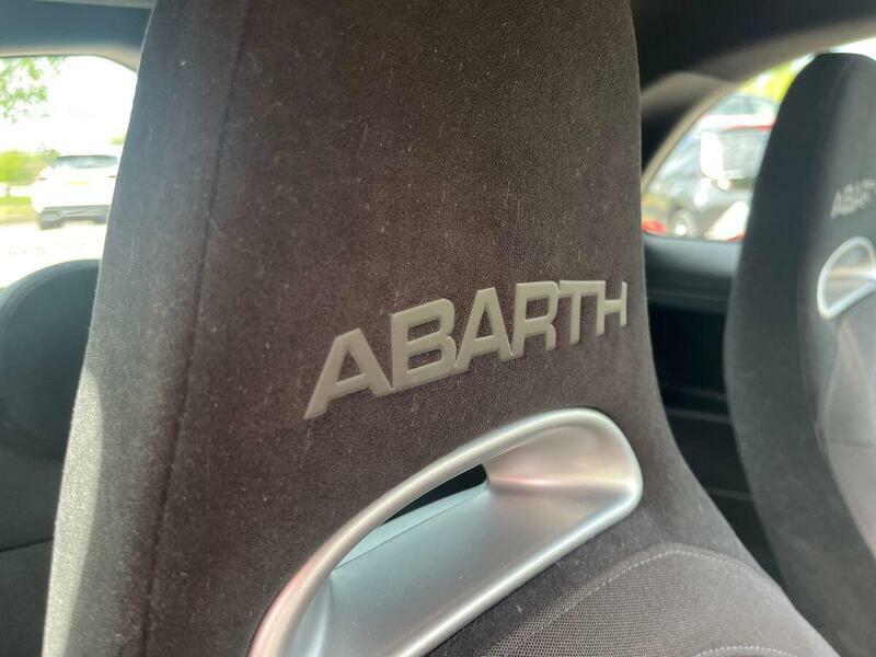 Abarth 595 1.4 T-jet 165 Turismo Xenon Headlights Red #31