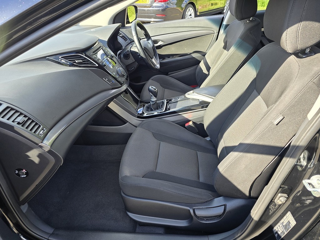 Hyundai I40 Crdi Blue Drive Active Black #4