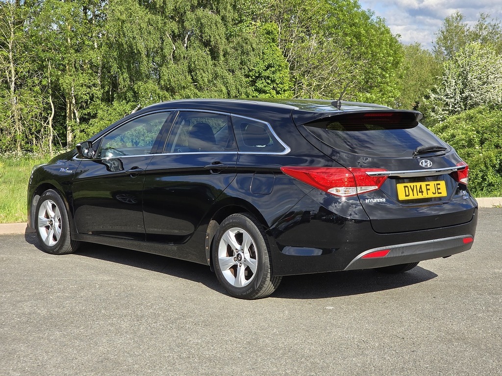 Hyundai I40 Crdi Blue Drive Active Black #2