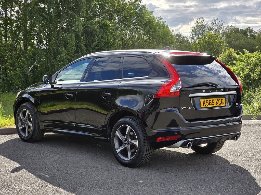Volvo XC60 D5 R-design Lux Nav KS65KCG Black #2