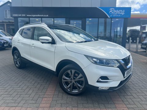 Nissan Qashqai 1.2 N-connecta Dig-t White