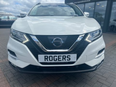 Nissan Qashqai 1.2 N-connecta Dig-t  White #4