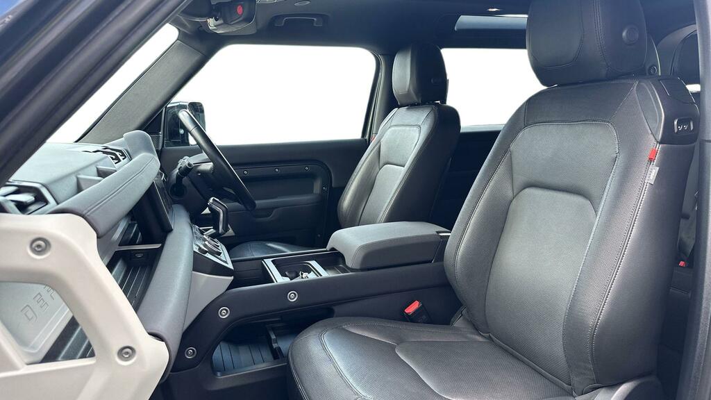 Land Rover Defender D250 X-dynamic Se AY72FKW Grey #3