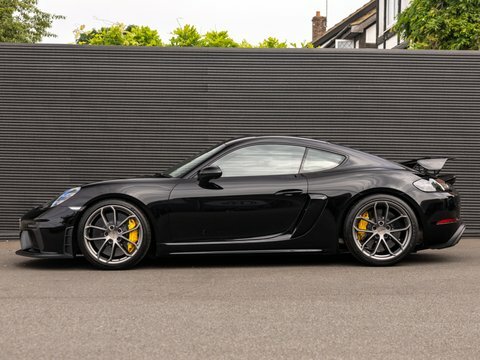Porsche Cayman Gt4 718  #3