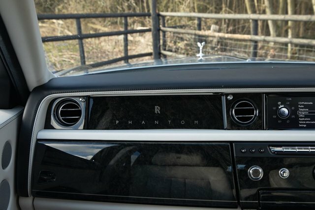 Rolls-Royce Phantom Phantom V12 Swb  #71