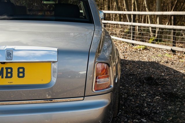 Rolls-Royce Phantom Phantom V12 Swb  #18